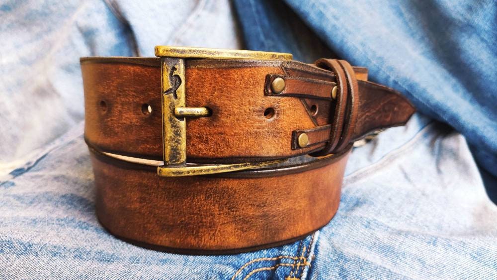 handmade brown leather men's belt cowboy fashion customizable