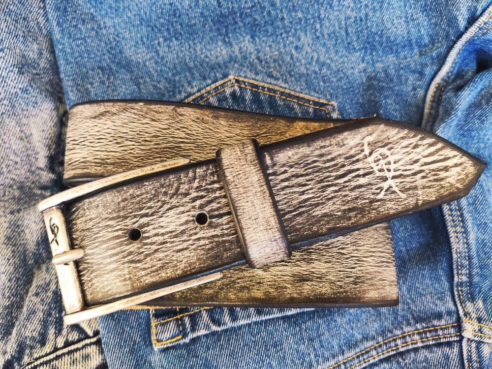 vintage mens leather belt customizable gift for him in light grey with black wash ideal for jeans