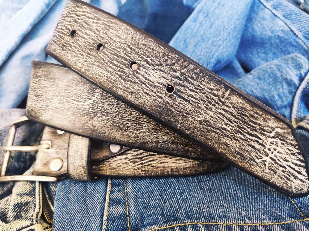 vintage mens leather belt customizable gift for him in light grey with black wash ideal for jeans