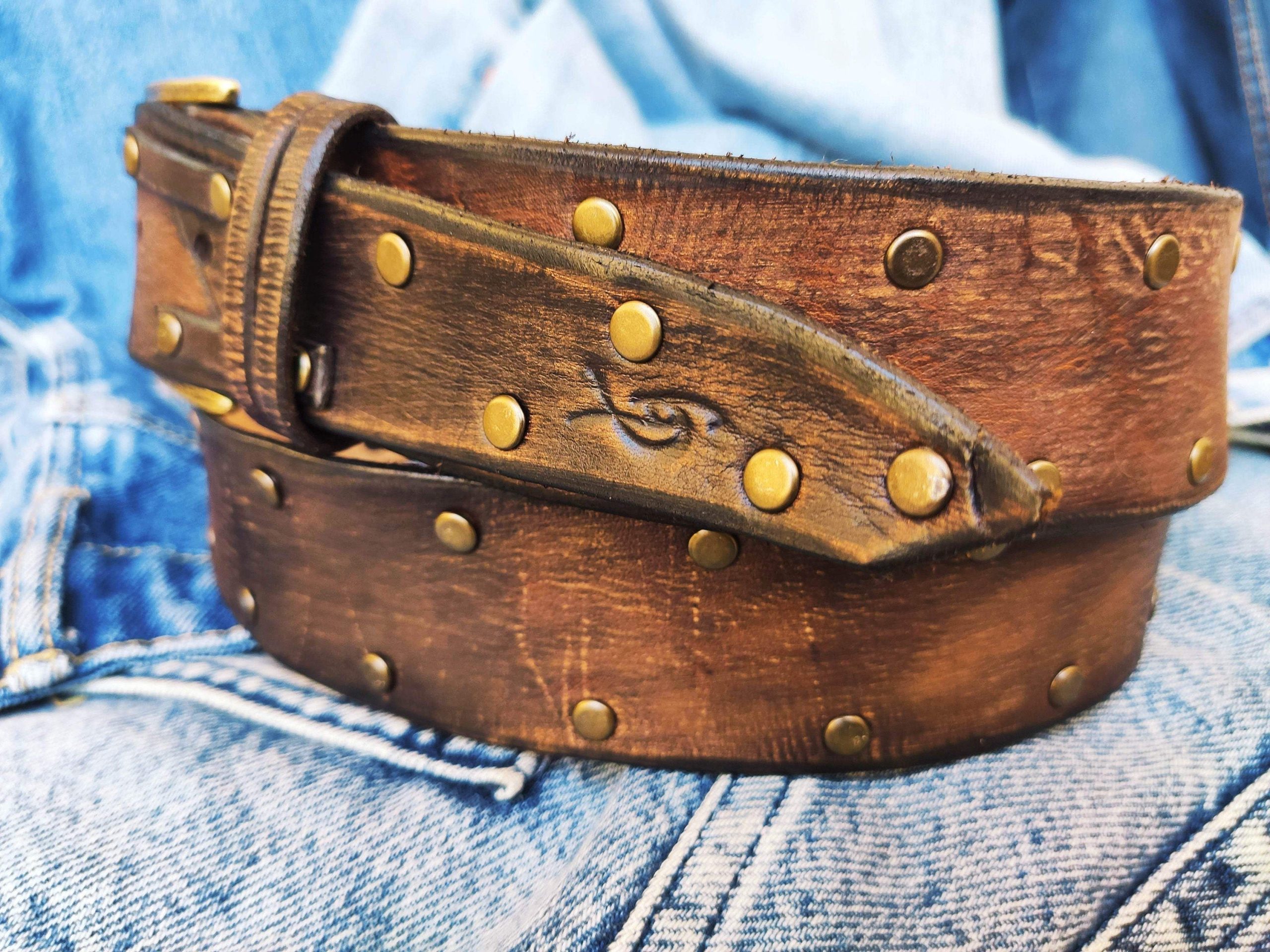 brown leather belt for guitarists two tone design pick storage and bronze studs brown leather belt for guitarists two tone design pick storage and bronze studs