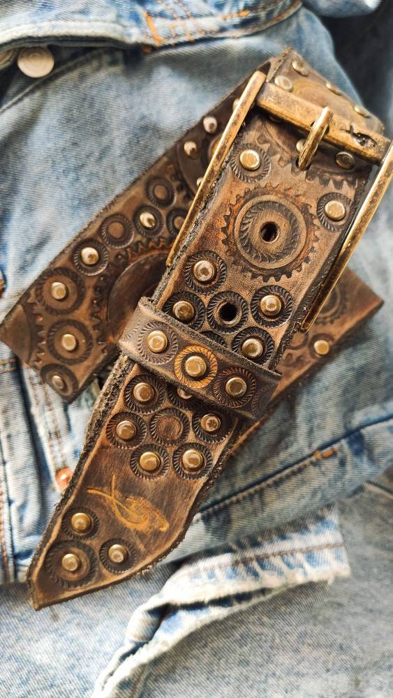 handmade leather belt steampunk style with gears 4.2 cm wide brown with silver & brass accents perfect for bikers handmade leather belt steampunk style with gears 4.2 cm wide brown with silver & brass accents perfect for bikers