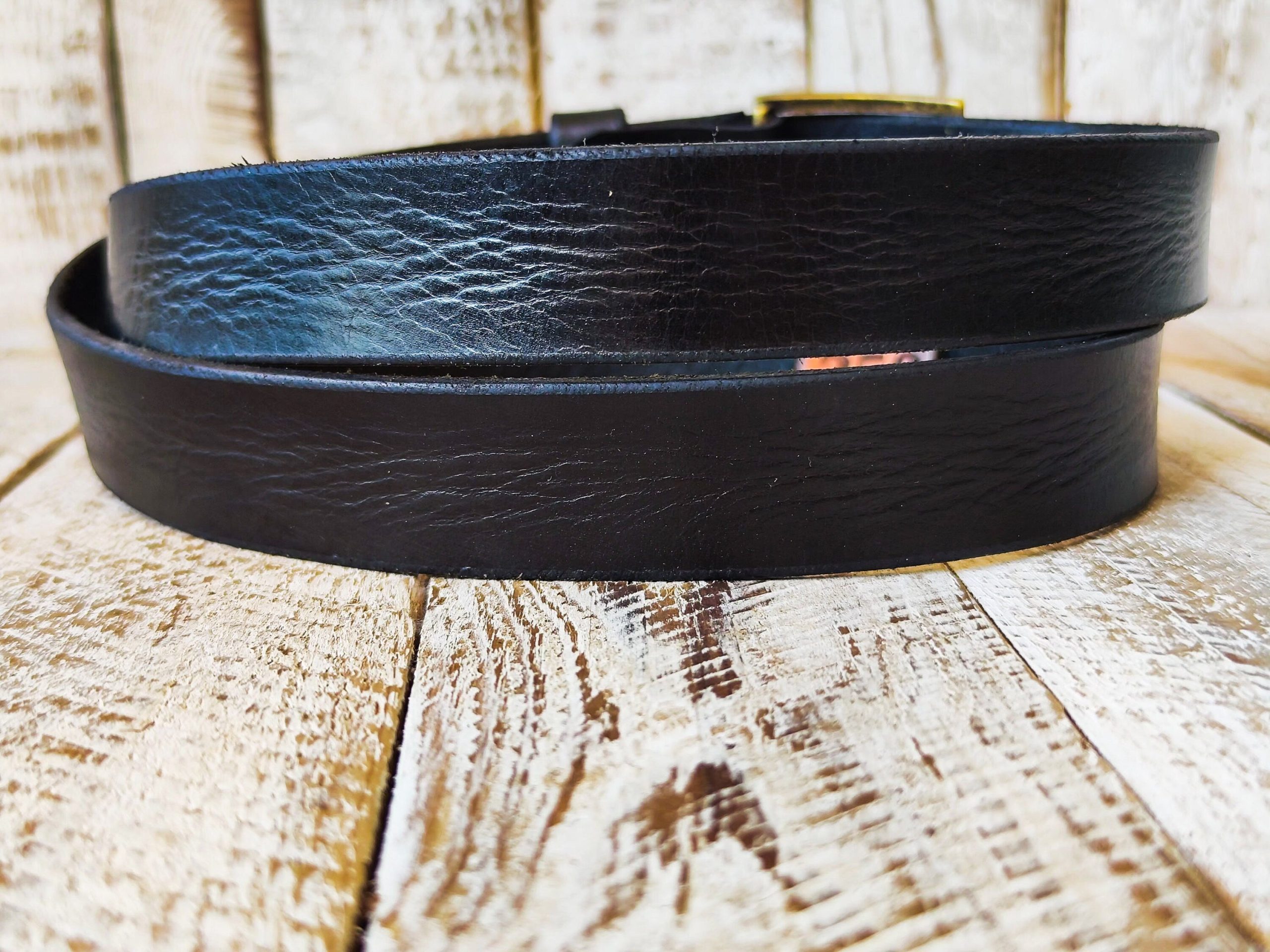 minimalist black leather belt with bronze buckle for men minimalist black leather belt with bronze buckle for men